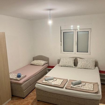 Apartmani Neda Bane Petrovac Εξωτερικό φωτογραφία