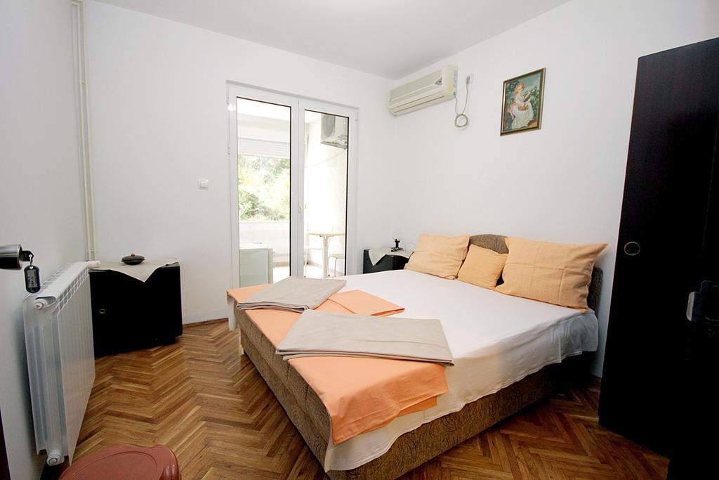 Apartmani Neda Bane Petrovac Δωμάτιο φωτογραφία