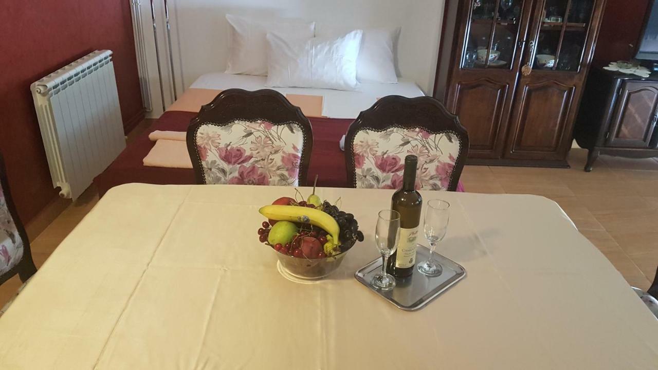Apartmani Neda Bane Petrovac Εξωτερικό φωτογραφία