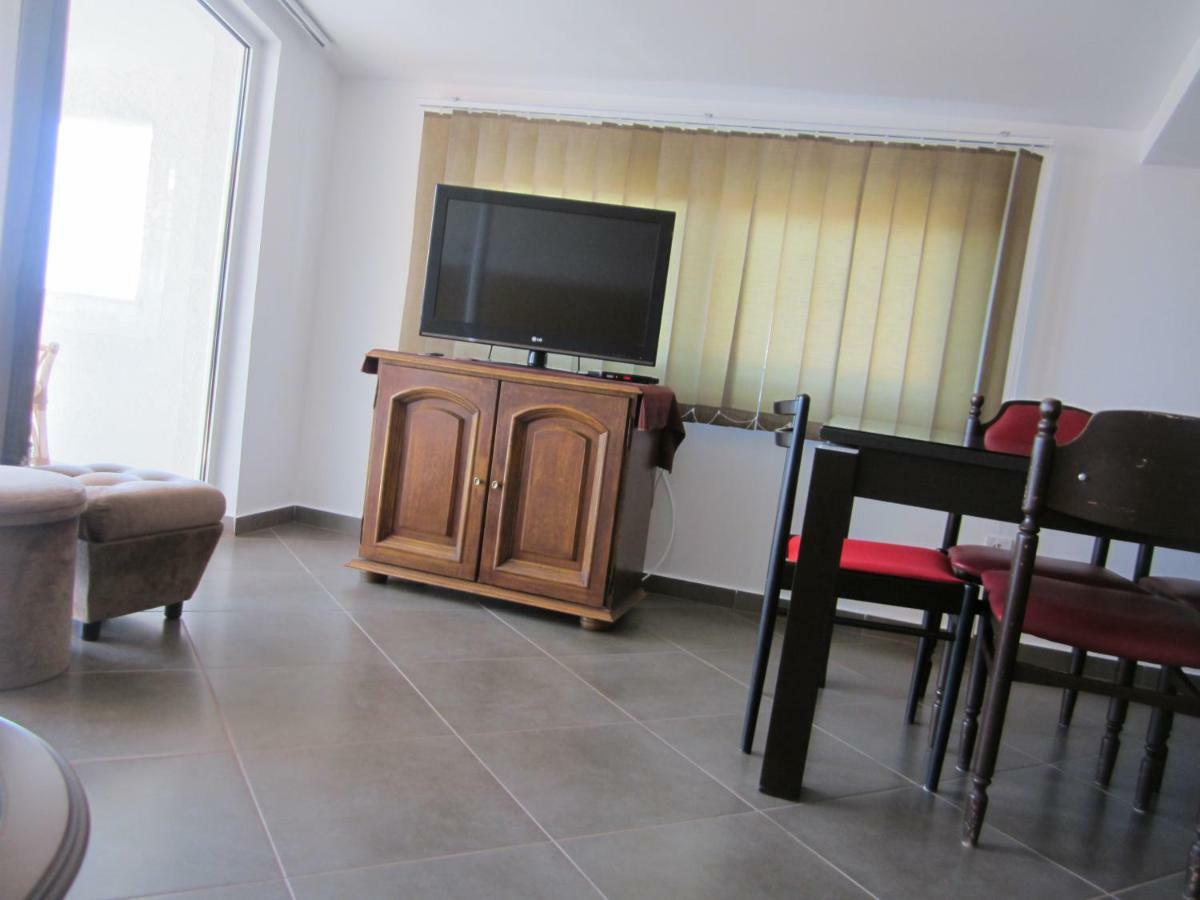 Apartmani Neda Bane Petrovac Εξωτερικό φωτογραφία