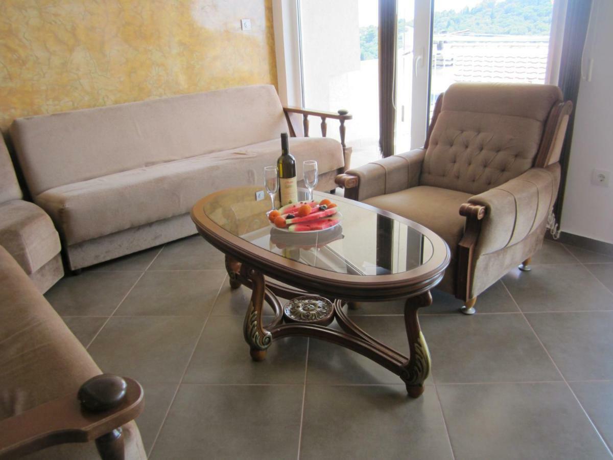 Apartmani Neda Bane Petrovac Εξωτερικό φωτογραφία