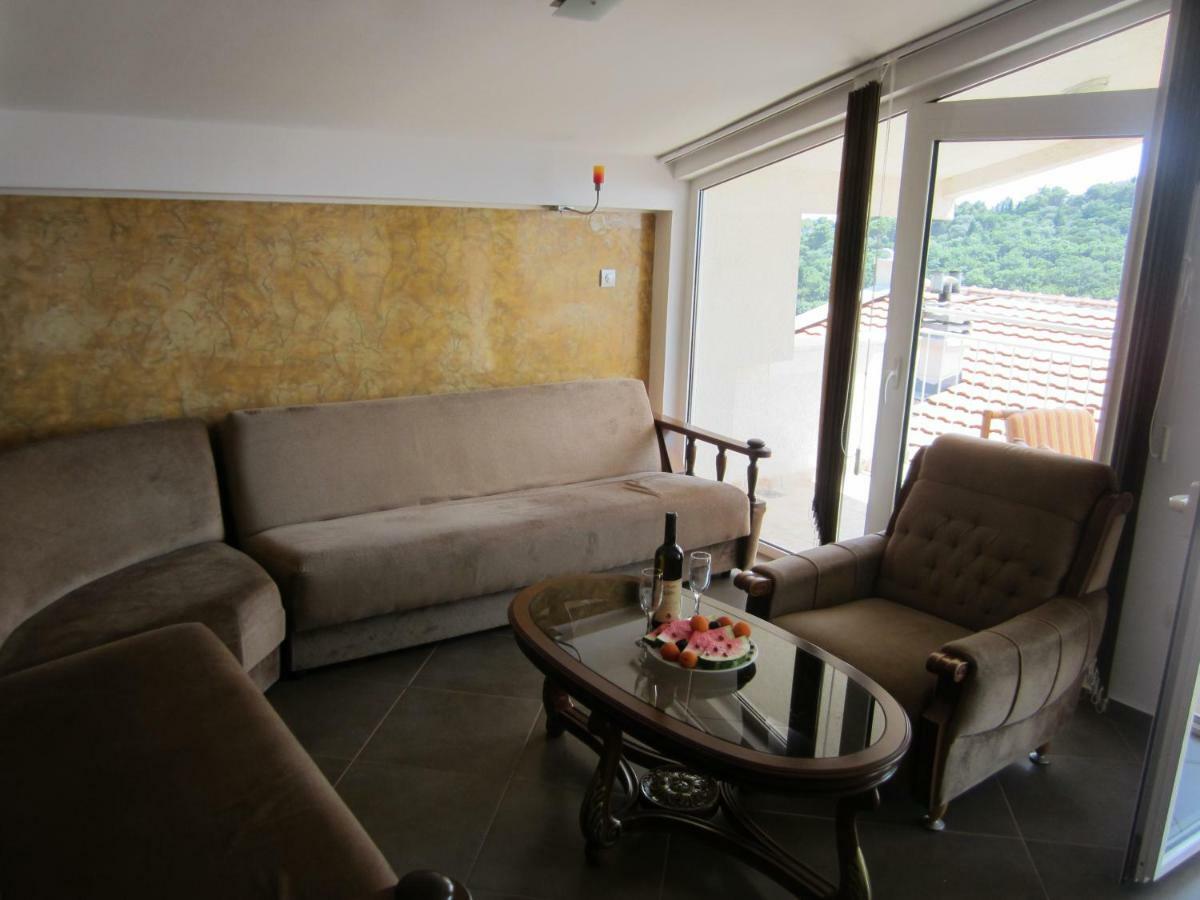 Apartmani Neda Bane Petrovac Εξωτερικό φωτογραφία