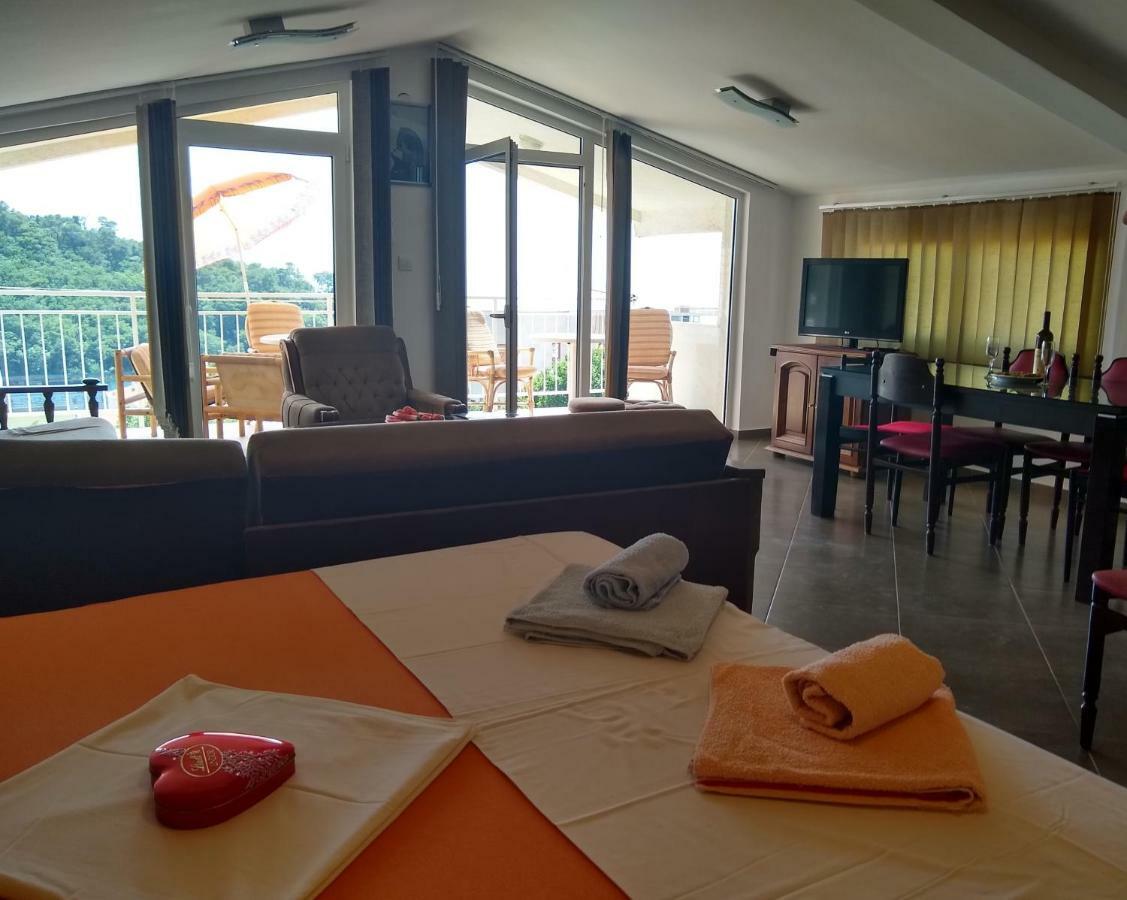 Apartmani Neda Bane Petrovac Εξωτερικό φωτογραφία
